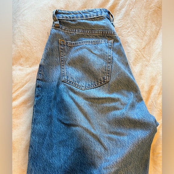 Abercrombie & Fitch Curve Love Loose Fit Medium Blue Jeans - Size 26 Regular - Picture 6 of 8